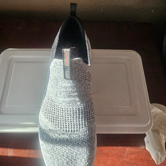 Walking Shoe - Picture 2 of 3